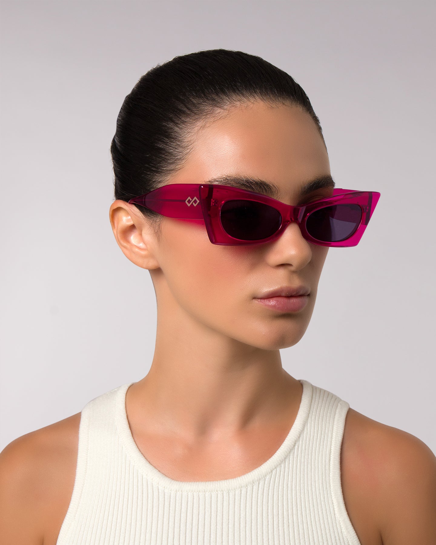 Shop Blaze Sunglasses in Fuchsia Colour – Available Online in USA, UK, Canada & United Arab Emirates